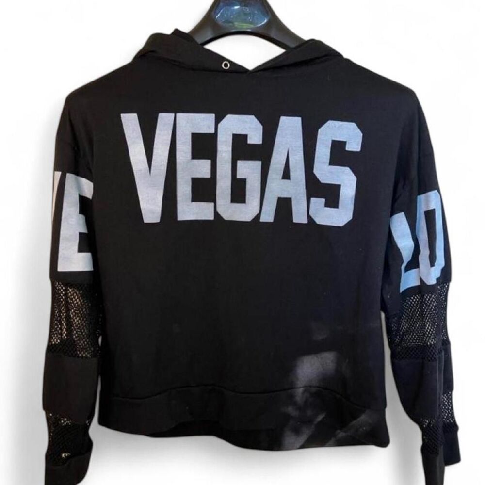 Unbranded Women's Black and White Hoodie